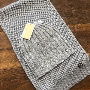 NWT Michael Kors hat and scarf set